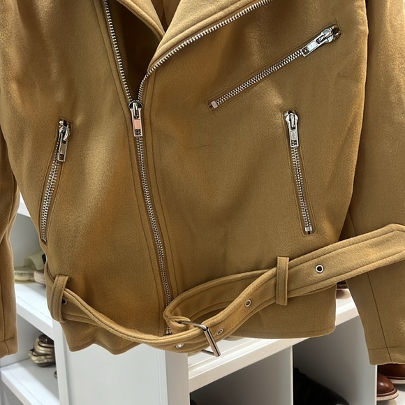 Brand new brown jacket. - Picture 3 of 4